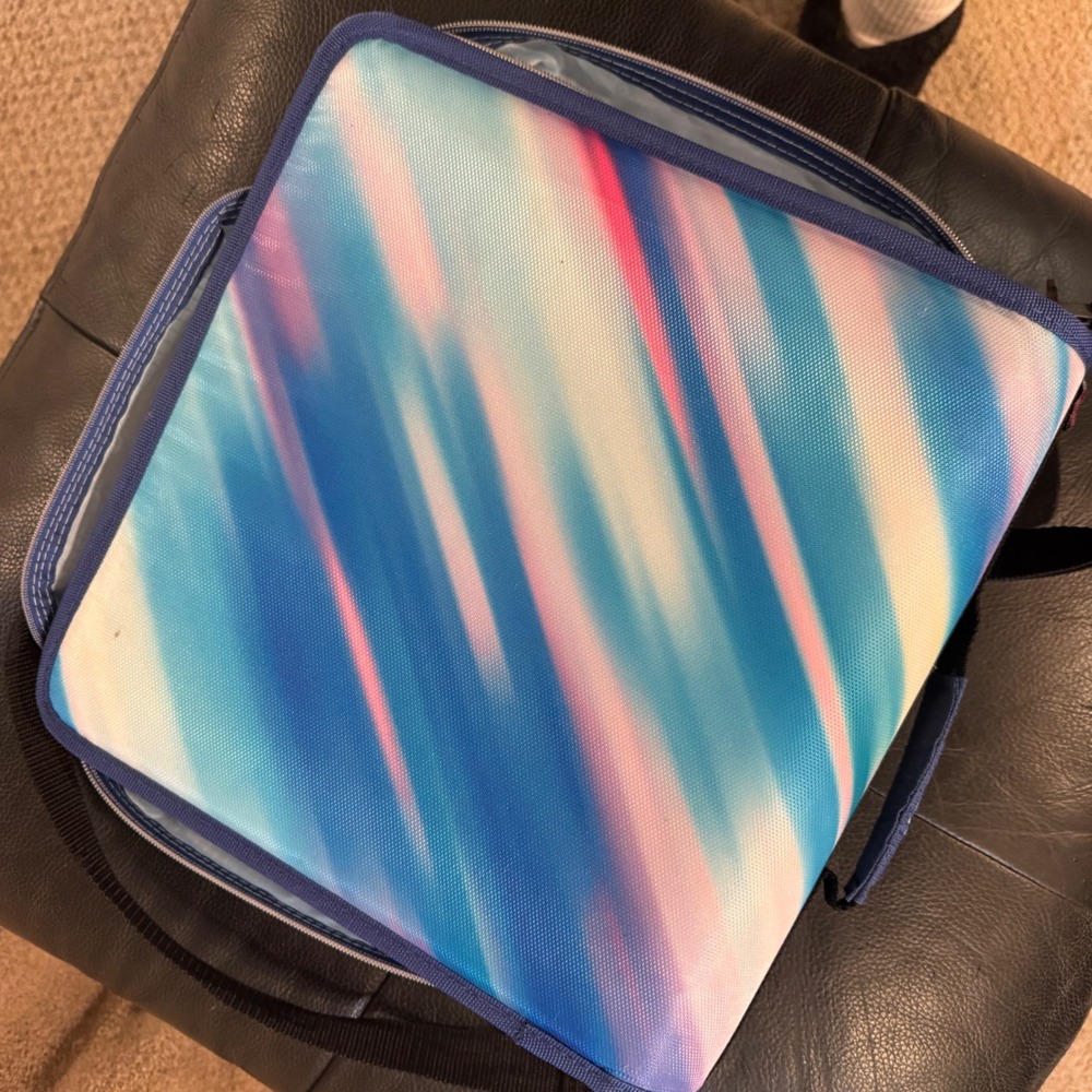 Case It Mighty Zip Tab 3 Inch Zipper Ring Binder with Expanding File 600 Sheets